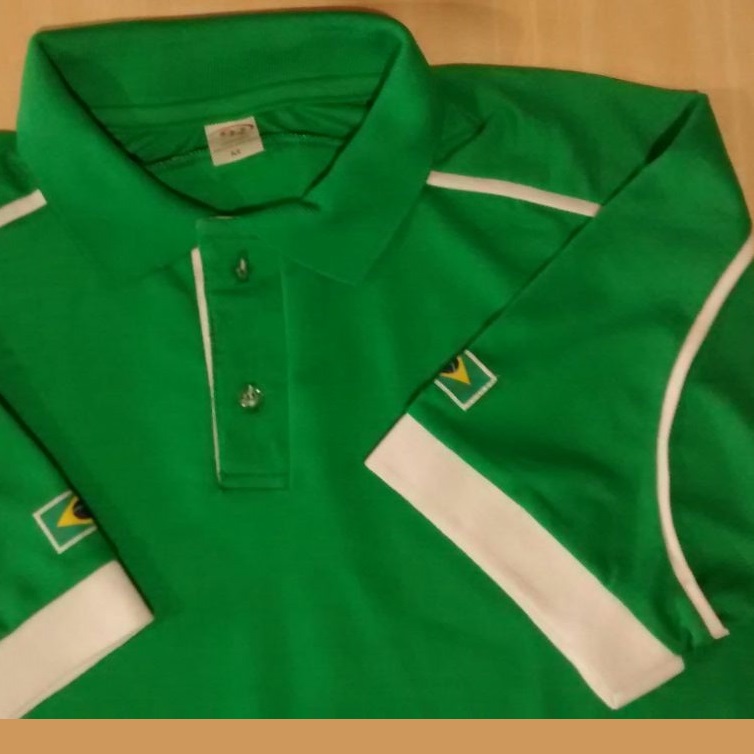 Camisa gola polo masculina verde branca bordada personalizada em SP